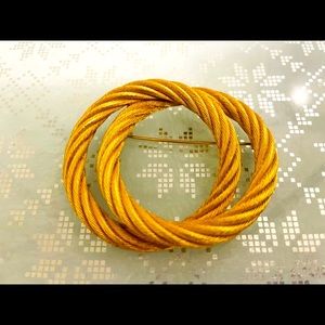 💥 Flash Sale Authentic Vintage Christian Dior Brooch❤️